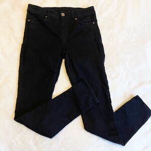 H&M Black Denim High Rise Skinnies - Size 8 - Classic Capsule Wardrobe dark